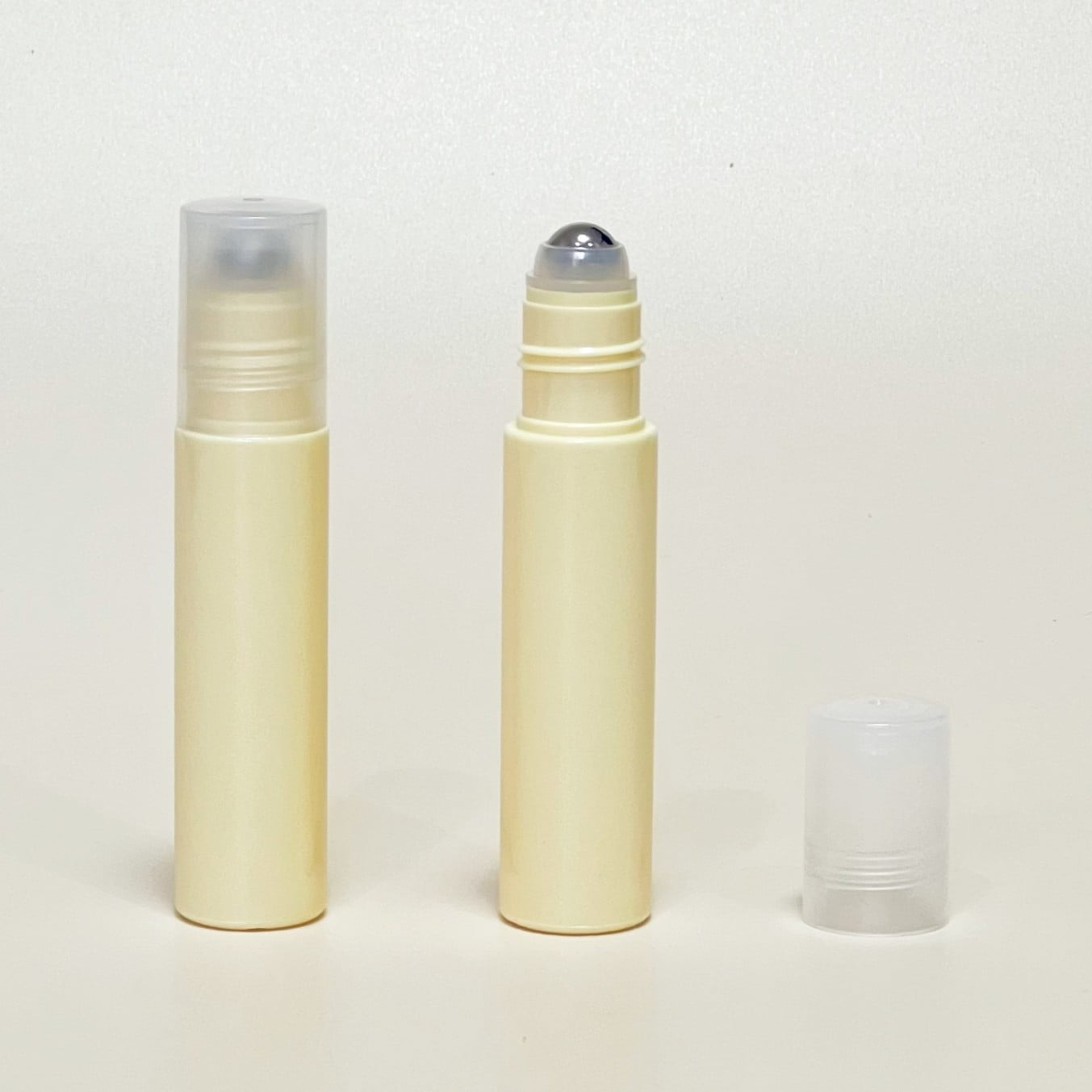 Compact Roll-On Bottles for Lip Oils and Spot Treatments