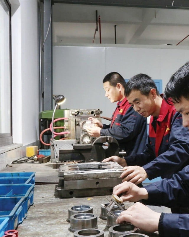 Cosmetic packaging mold engineering and 3D modeling process