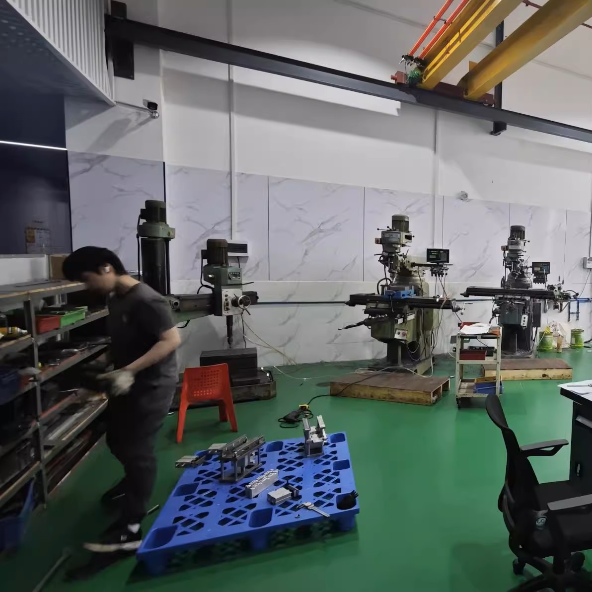 High-Precision CNC Machining for Cosmetic Packaging Molds