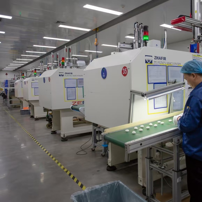 Plastic Injection Molding Equipment