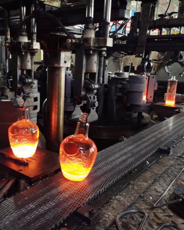 Premium Glass IS Forming Machine for Cosmetic Packaging