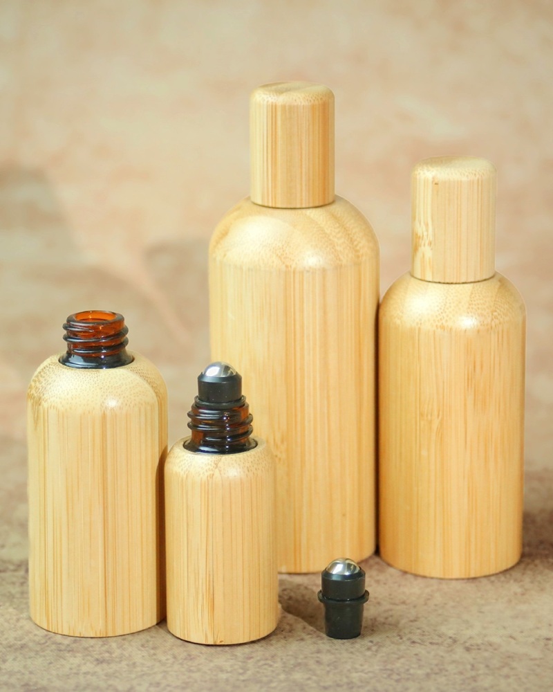 Premium bamboo cosmetic packaging showcasing sustainable design