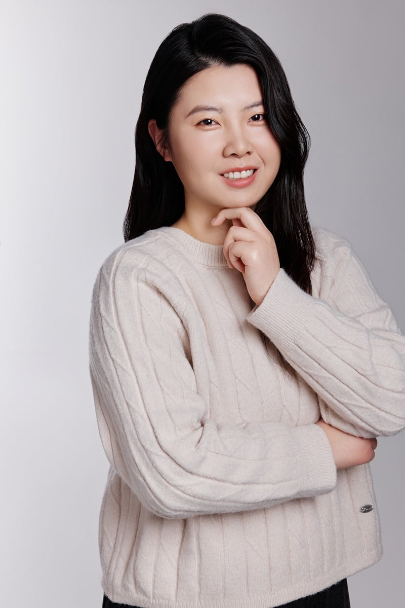 International Sales Manager for Fomalhaut Cosmetic Packaging