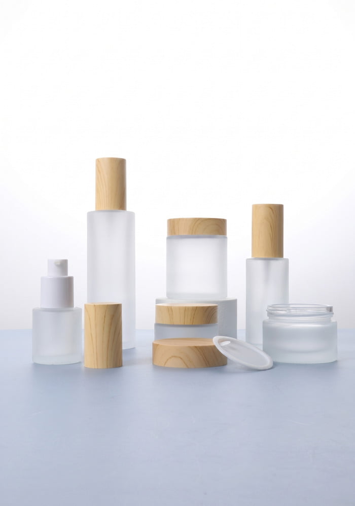 Standard glass cosmetic bottle for indie brands
