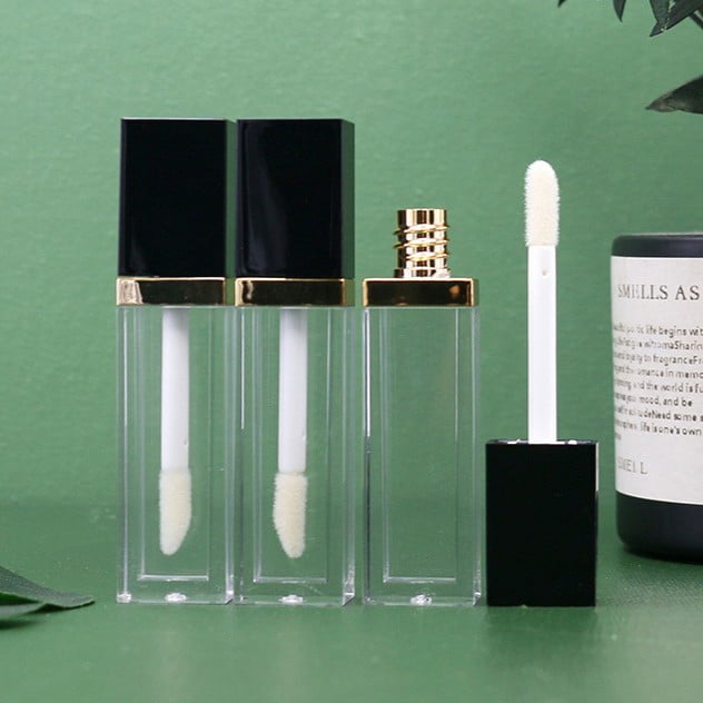 Thick-wall high-transparency lip gloss tubes for lip oils