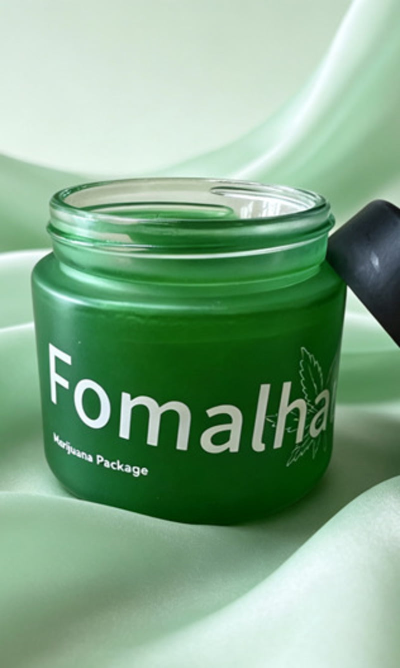 Silk Screen and UV Printing on Cosmetic Bottles