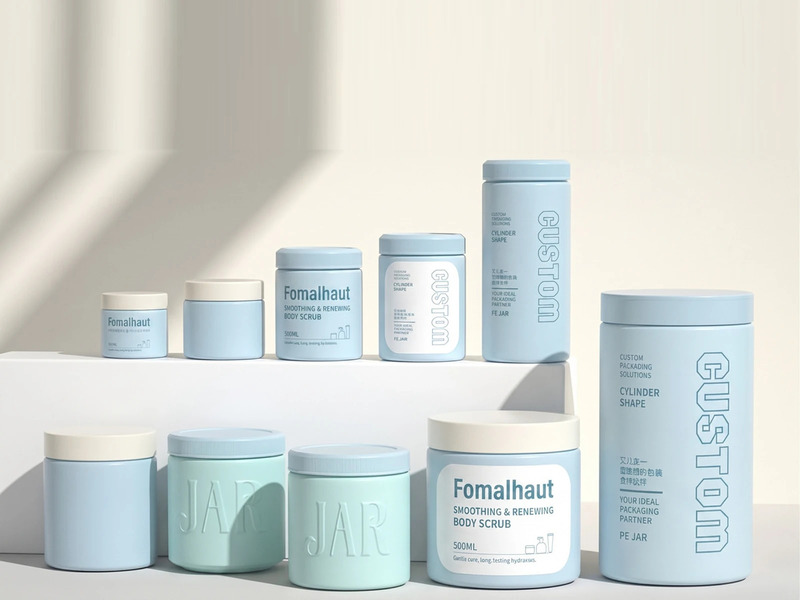 Cosmetic jars in multiple sizes and shapes